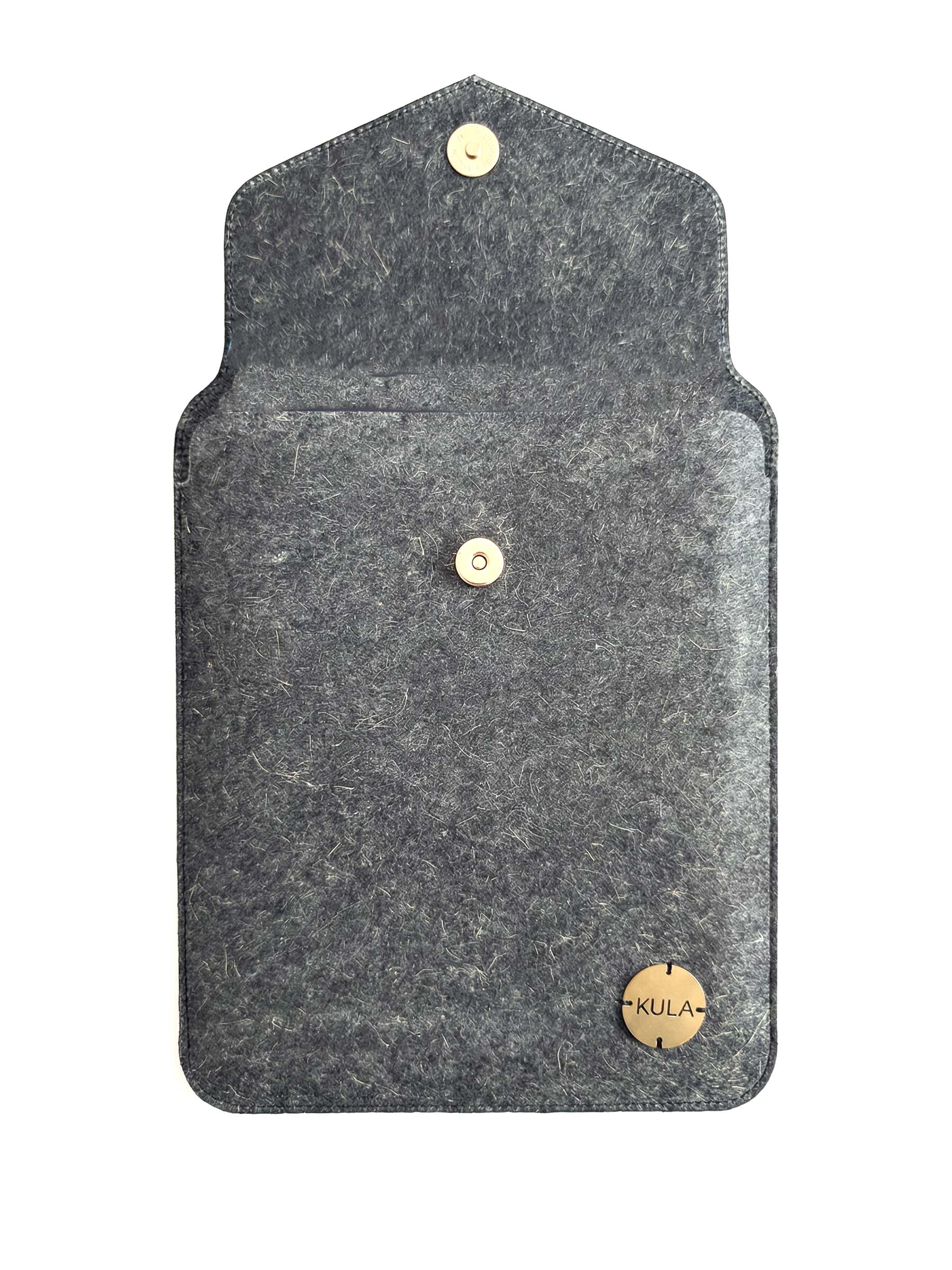 Ocean Blue 11 Inch Vegan iPad Sleeve – Magnetic Flip Closure