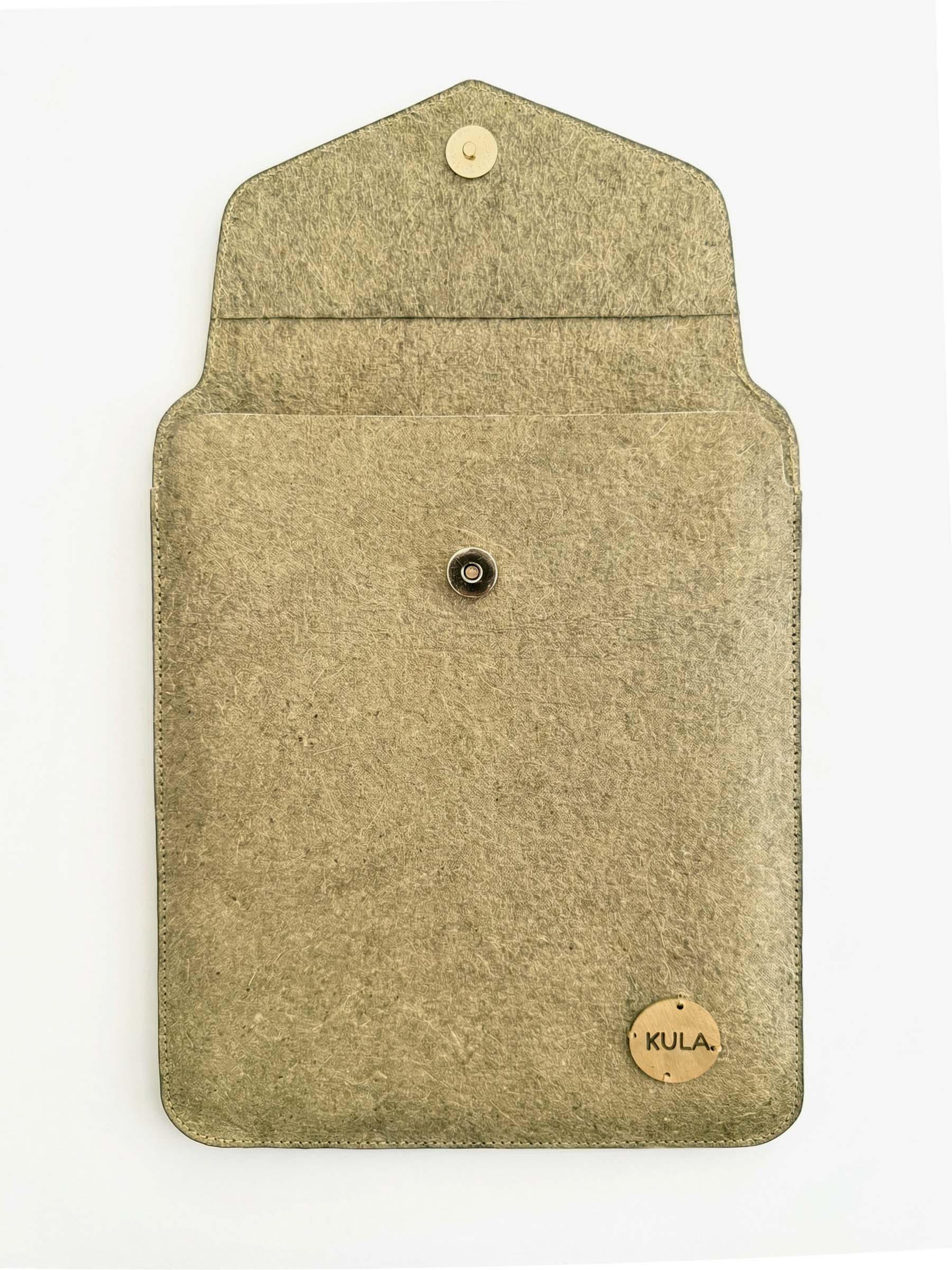 Mountain Green Coconut Leather 11 Inch iPad Sleeve – Magnetic Flip Closure